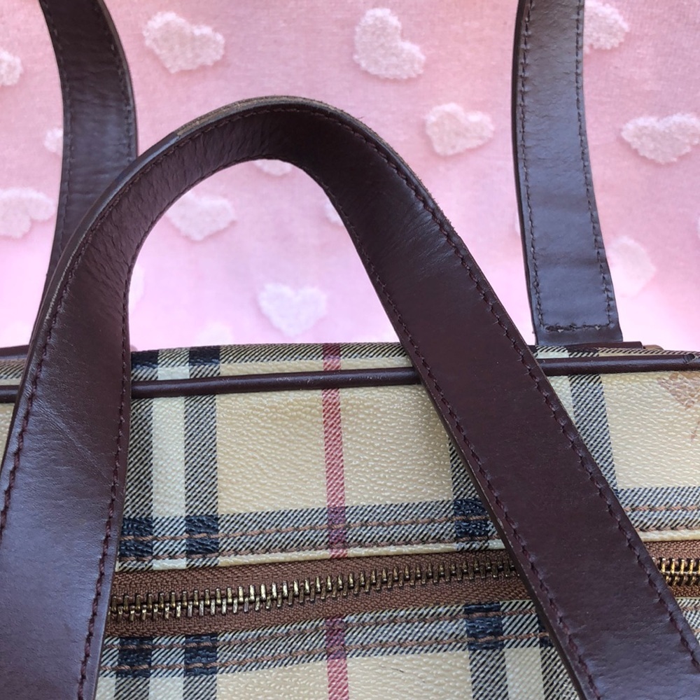 Burberry Bag - Picture 4 of 14